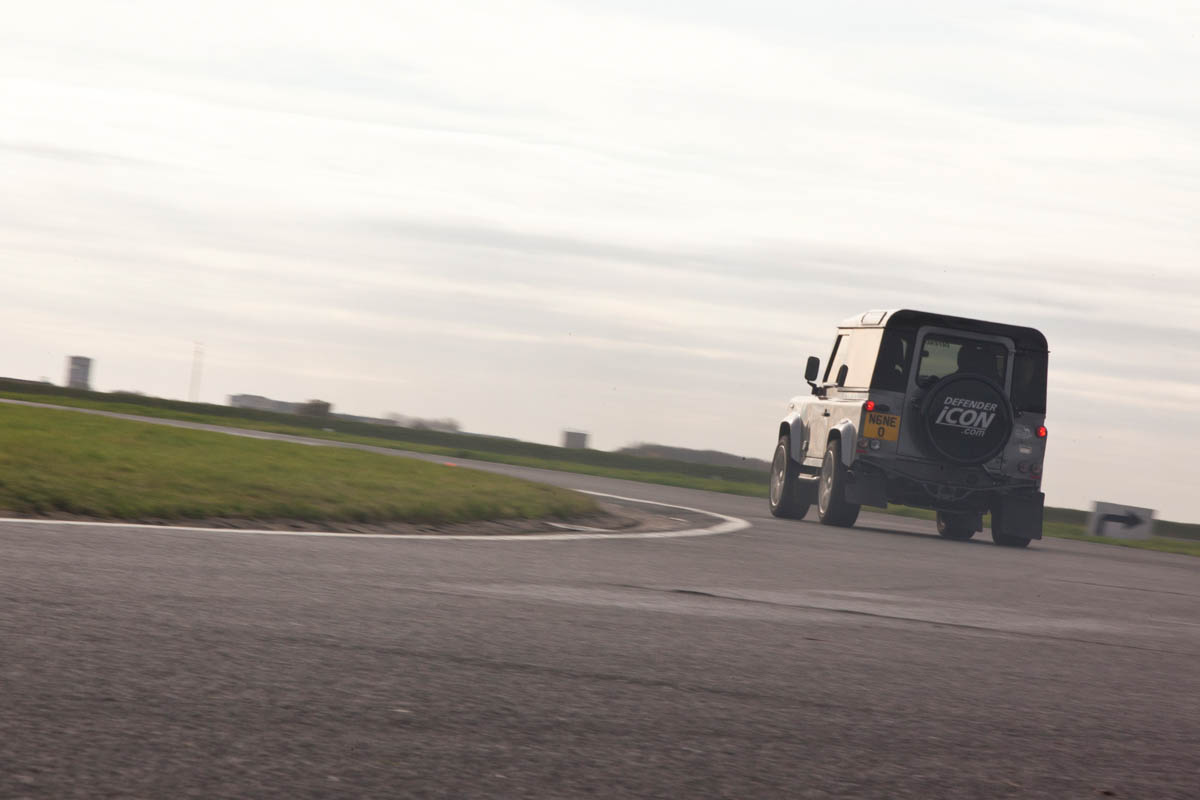 Nene Icon Land Rover Defender 90 Sport Wagon