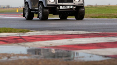 Nene Icon Land Rover Defender 90 Sport Wagon