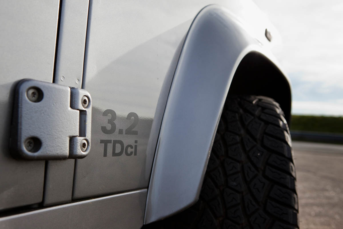 Nene Icon Land Rover Defender 90 Sport Wagon