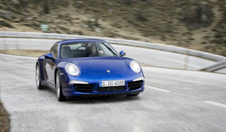 Porsche 911 Carrera 4S video review