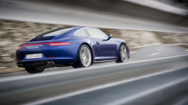 Porsche 911 Carrera 4S video review
