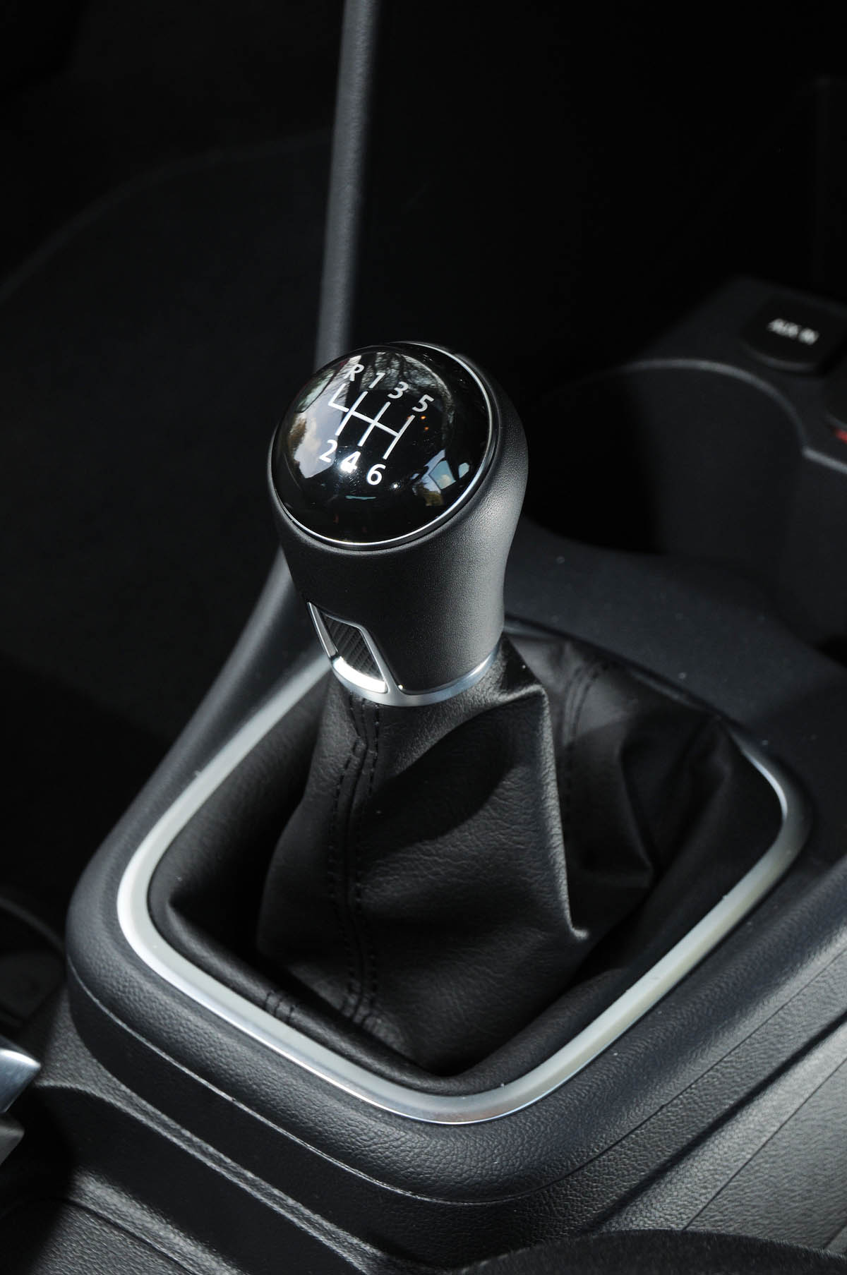 Volkswagen Polo R-line six-speed manual gearstick