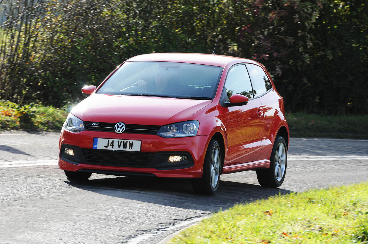 Volkswagen Polo R-line cornering