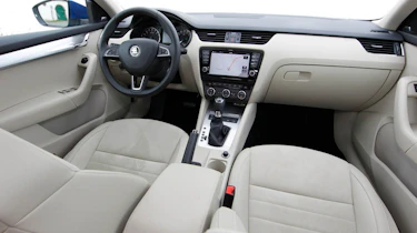 2013 Skoda Octavia interior dashboard cabin
