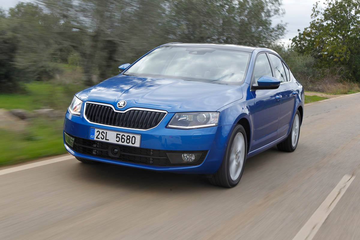 2013 Skoda Octavia front
