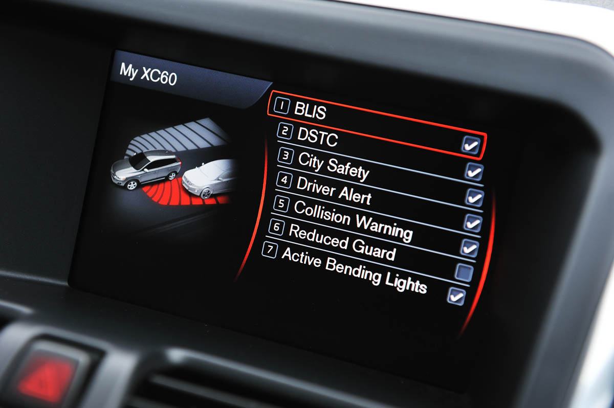 2013 Volvo XC60 Polestar media screen menu