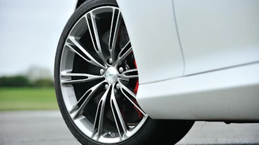 Maserati GranTurismo Sport v Mercedes CLS 63 AMG, BMW M6, Aston Martin DB9 and Bentley Continental GT Speed