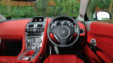 Maserati GranTurismo Sport v Mercedes CLS 63 AMG, BMW M6, Aston Martin DB9 and Bentley Continental GT Speed