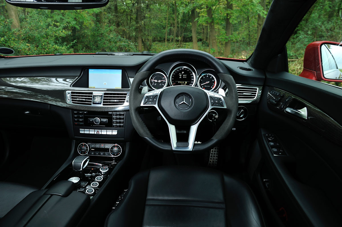 Maserati GranTurismo Sport v Mercedes CLS 63 AMG, BMW M6, Aston Martin DB9 and Bentley Continental GT Speed
