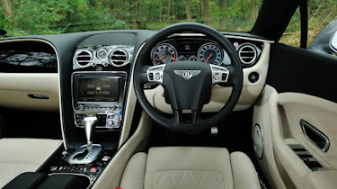 Maserati GranTurismo Sport v Mercedes CLS 63 AMG, BMW M6, Aston Martin DB9 and Bentley Continental GT Speed