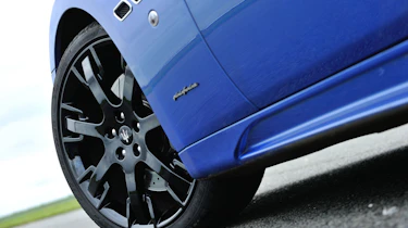 Maserati GranTurismo Sport v Mercedes CLS 63 AMG, BMW M6, Aston Martin DB9 and Bentley Continental GT Speed