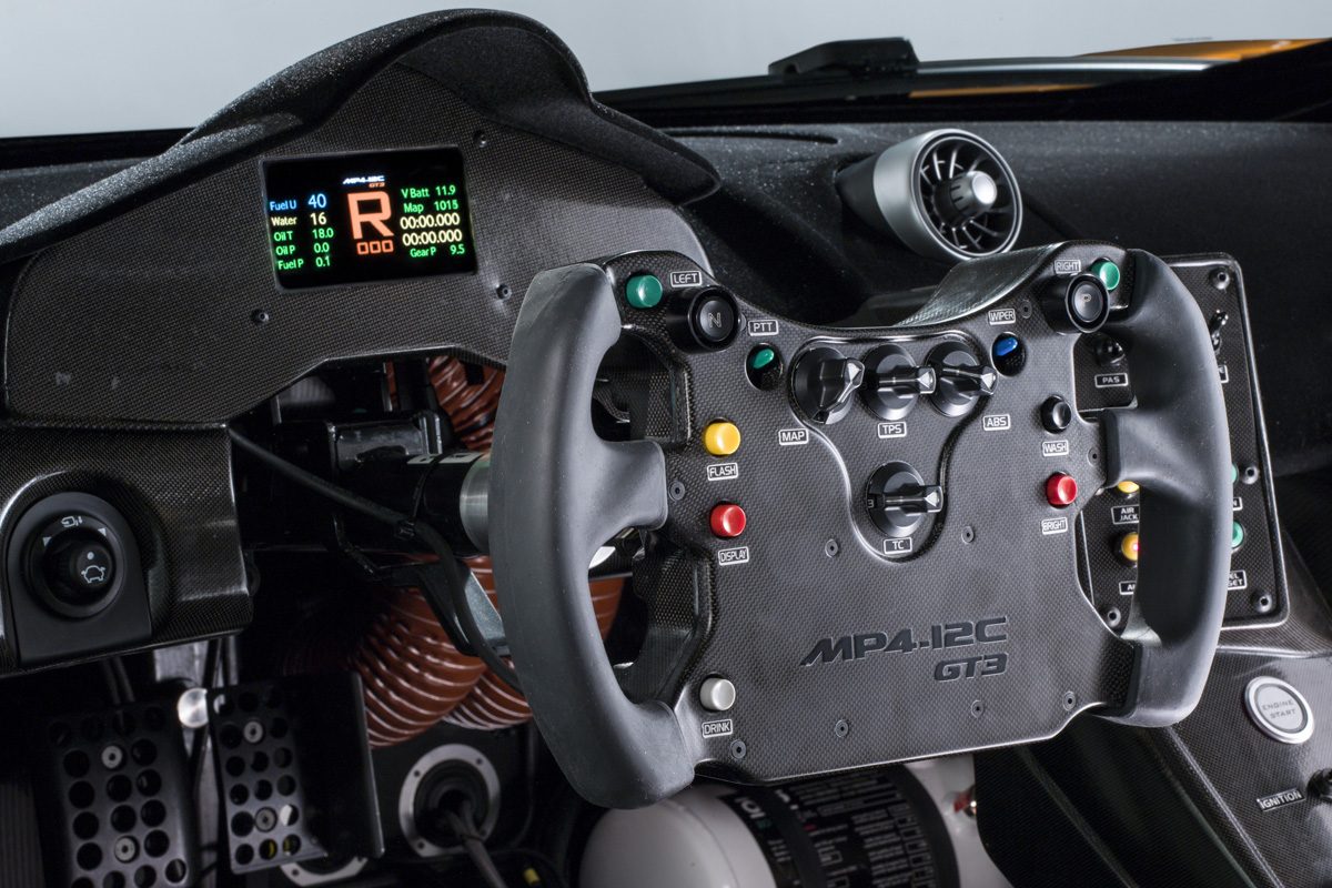 McLaren 12C GT3 details