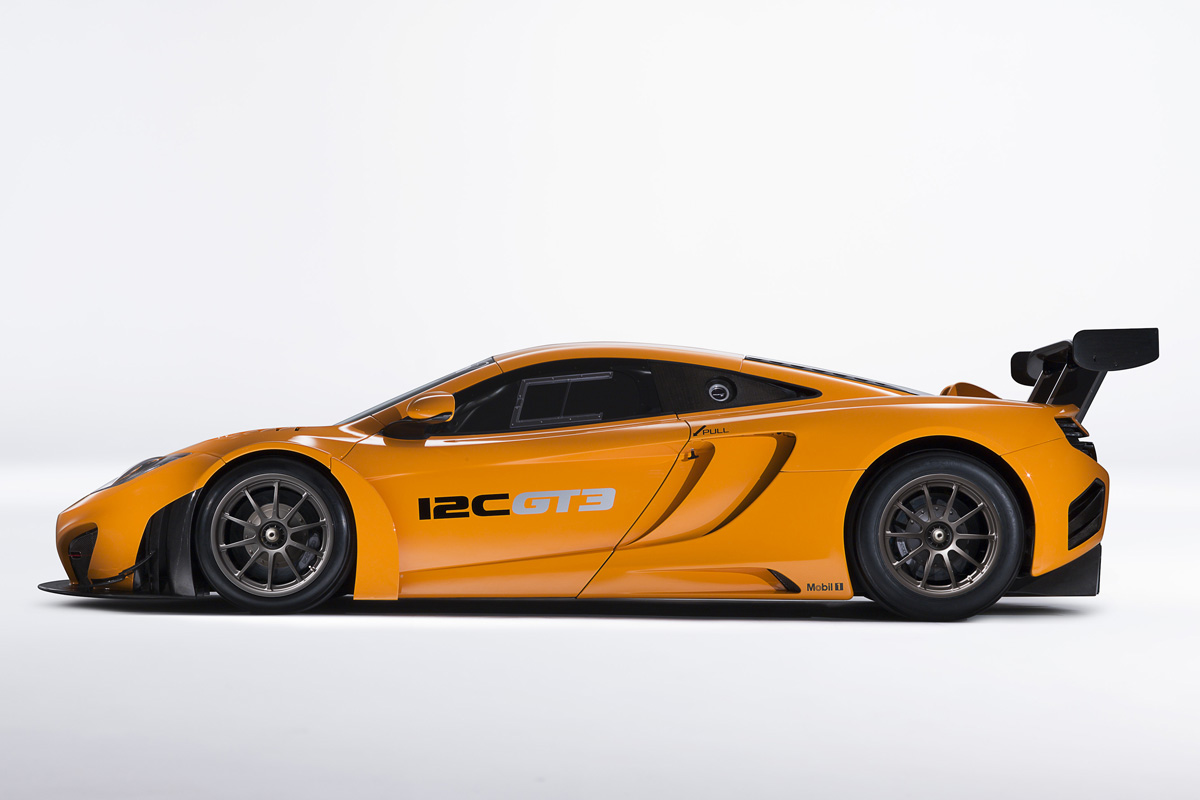 McLaren 12C GT3 details