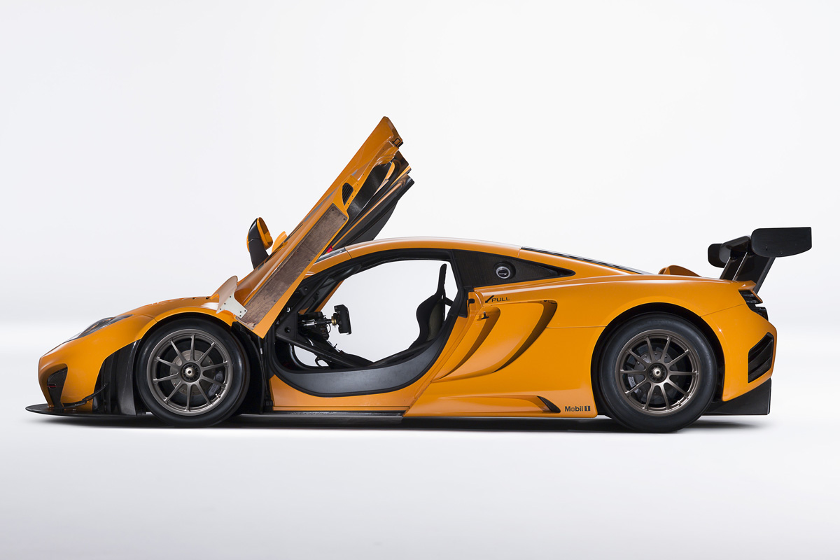 McLaren 12C GT3 details