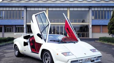 Countach QV