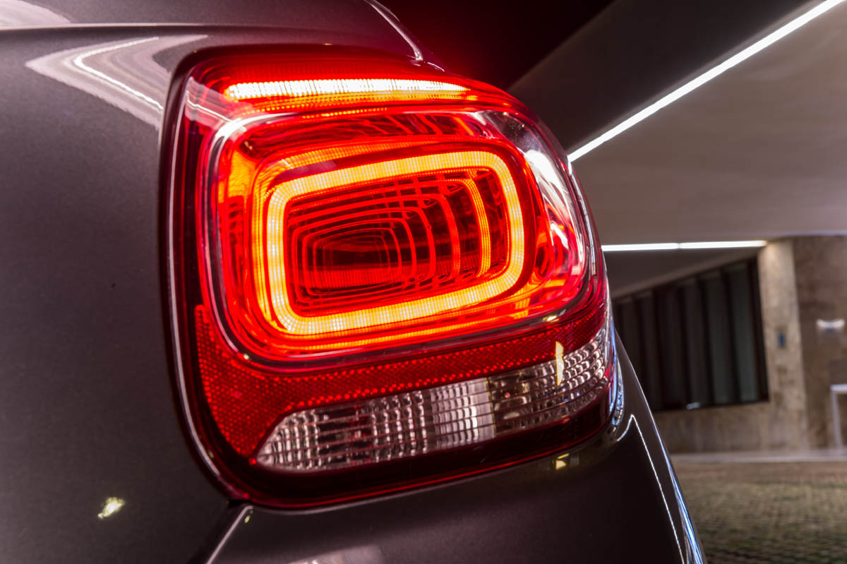 Citroen DS3 Cabriolet DSport THP 155 rear LED light