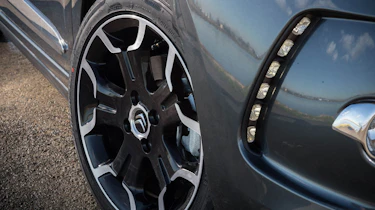 Citroen DS3 Cabriolet DSport THP 155 alloy wheel