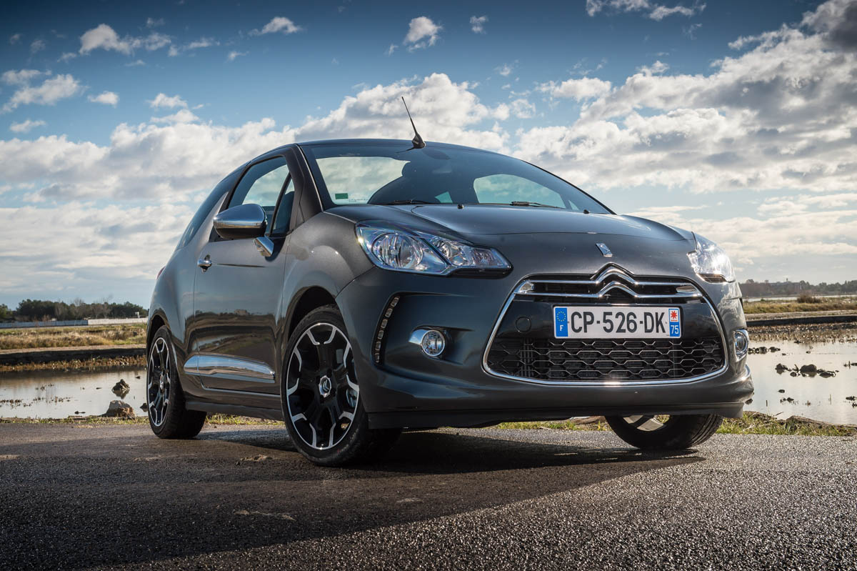 Citroen DS3 Cabriolet DSport THP 155 front view