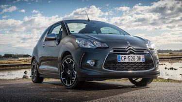 Citroen DS3 Cabriolet DSport THP 155 front view