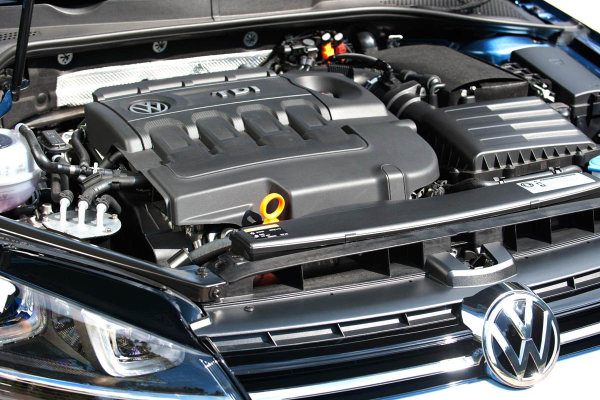 Volkswagen Golf 2.0 TDI GT engine