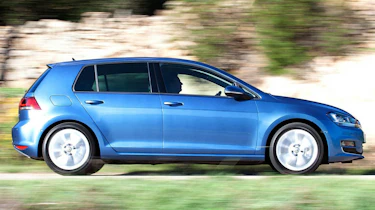 Volkswagen Golf 2.0 TDI GT side profile