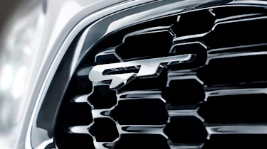 Kia Cee'd and Procee'd GT grille badge