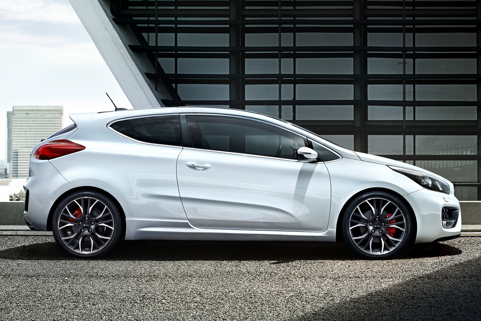 Kia Procee'd GT side profile