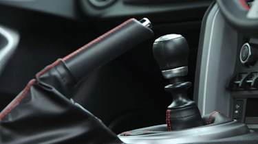 Toyota GT86 vs Subaru BRZ