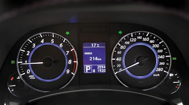 2012 Infiniti FX Vettel dials speedo