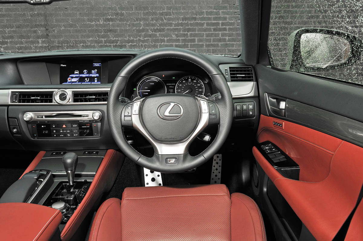 2012 Lexus GS450h F Sport interior dashboard