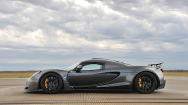Hennessey Venom GT record run supercar side profile