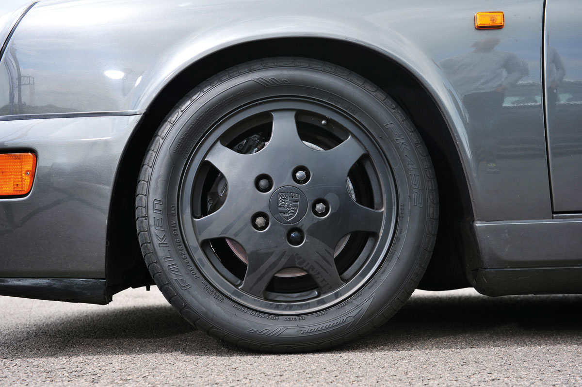 Porsche 964 Carrera 2 (1989-1993)