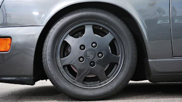 Porsche 964 Carrera 2 (1989-1993)