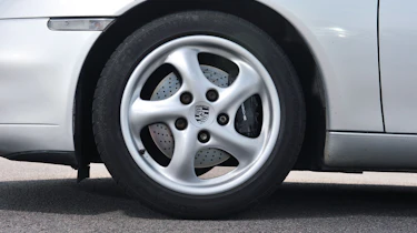 Porsche 996 Carrera (1998-2004)