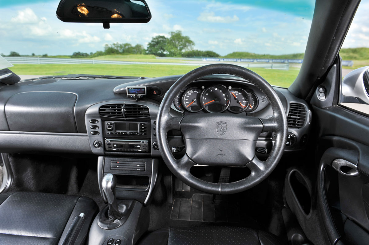 Porsche 996 Carrera (1998-2004)