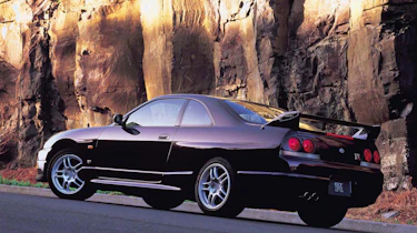 Nissan Skyline GT-R R33 - rear quarter