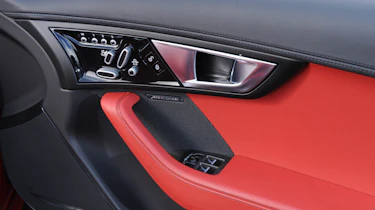 Jaguar F-type Roadster door card