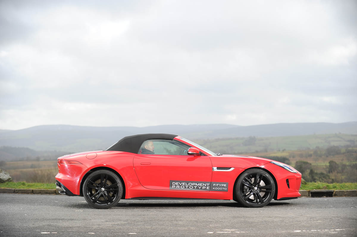 Jaguar F-type Roadster
