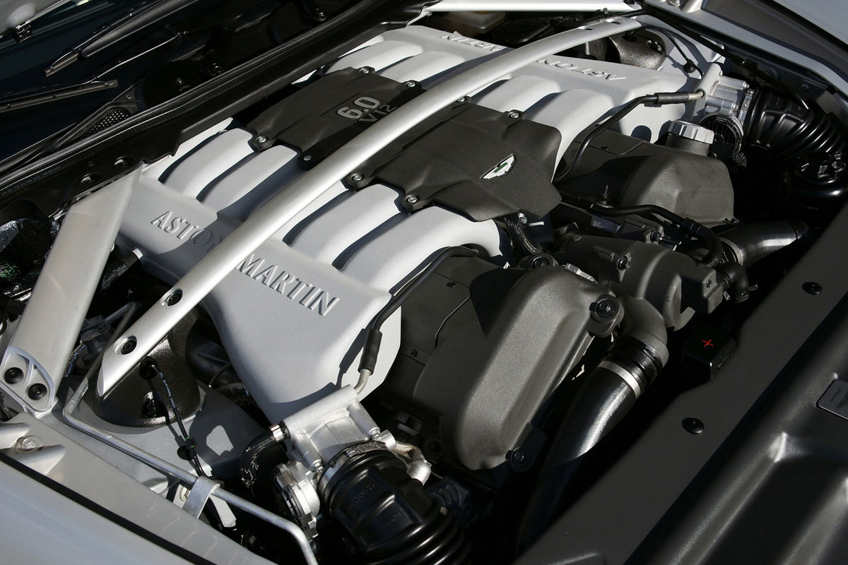 Aston Martin Rapide engine