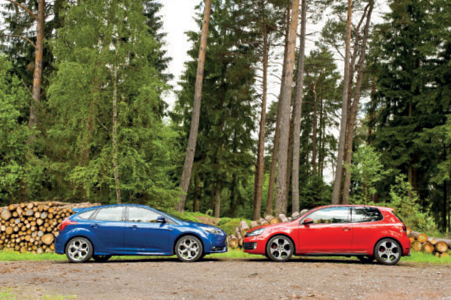 VW Golf GTI vs Ford Focus ST