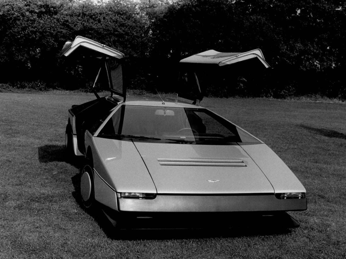 Aston Martin Bulldog