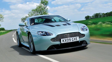 Aston Martin V12 Vantage