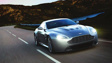 Aston Martin V12 Vantage