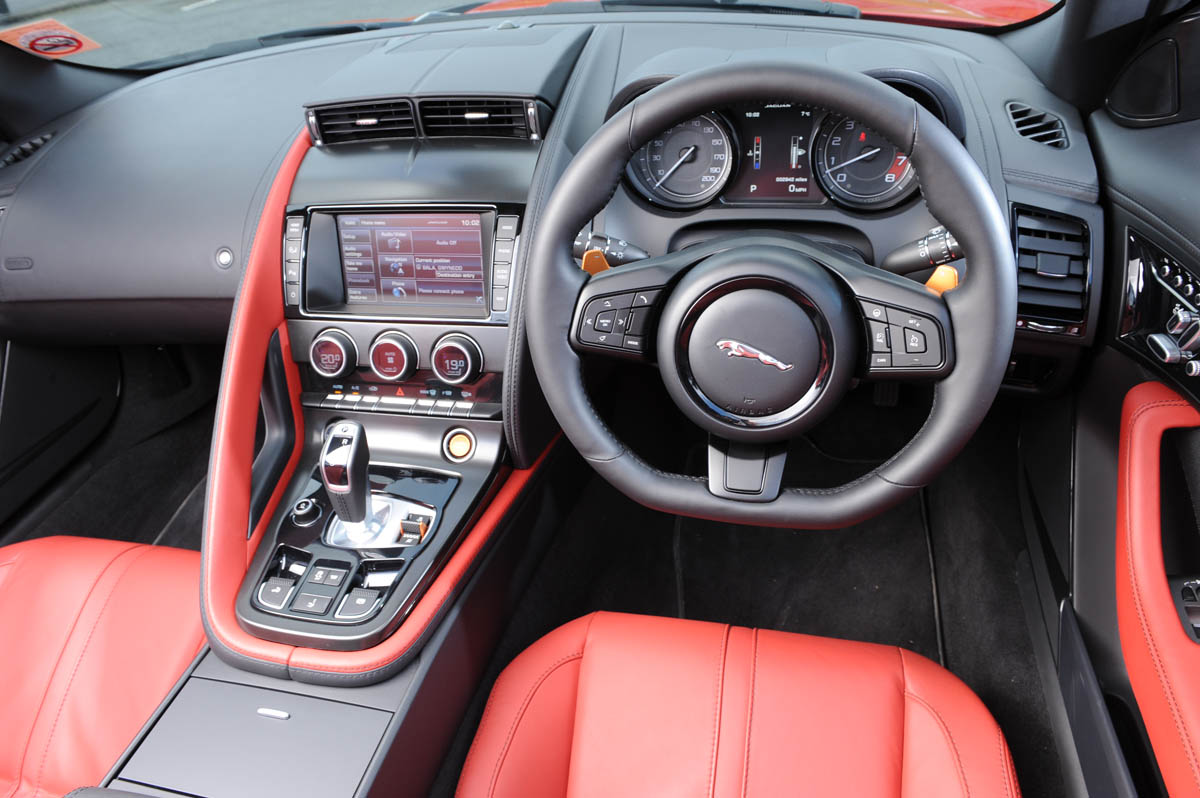 Jaguar F-type V8 S Roadster red interior