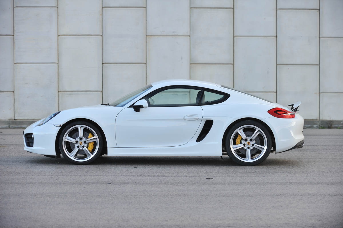 2013 Porsche Cayman S white side profile