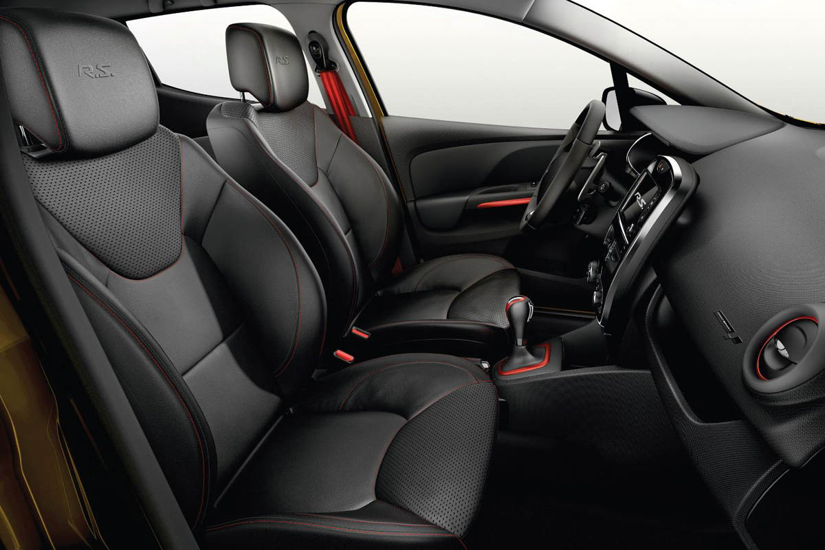 Renaultsport Clio 200 Turbo interior leather front sports seats