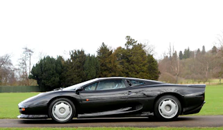 Low mileage Jaguar XJ220 up for auction