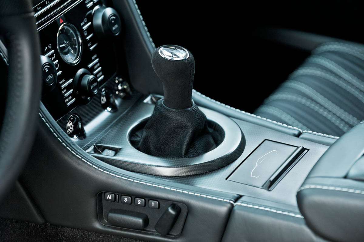 2012 Aston Martin V12 Zagato manual gearstick