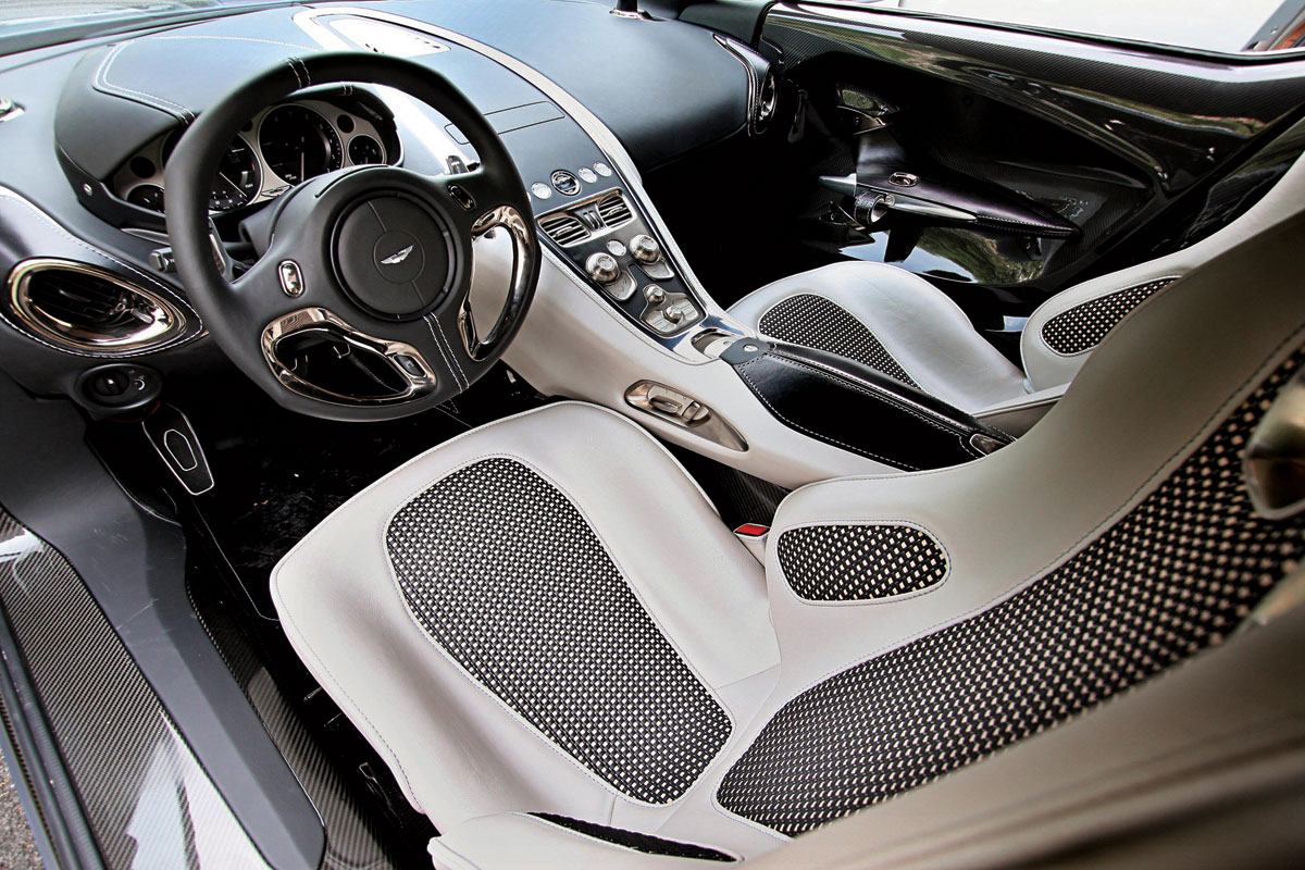 Aston Martin One-77 pictures