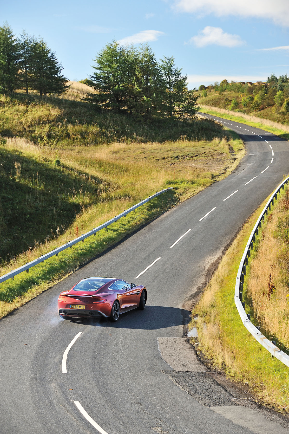 Aston Martin Vanquish (2012)